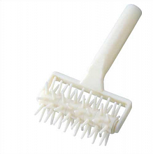 Ролик для теста для дырок пластиковый